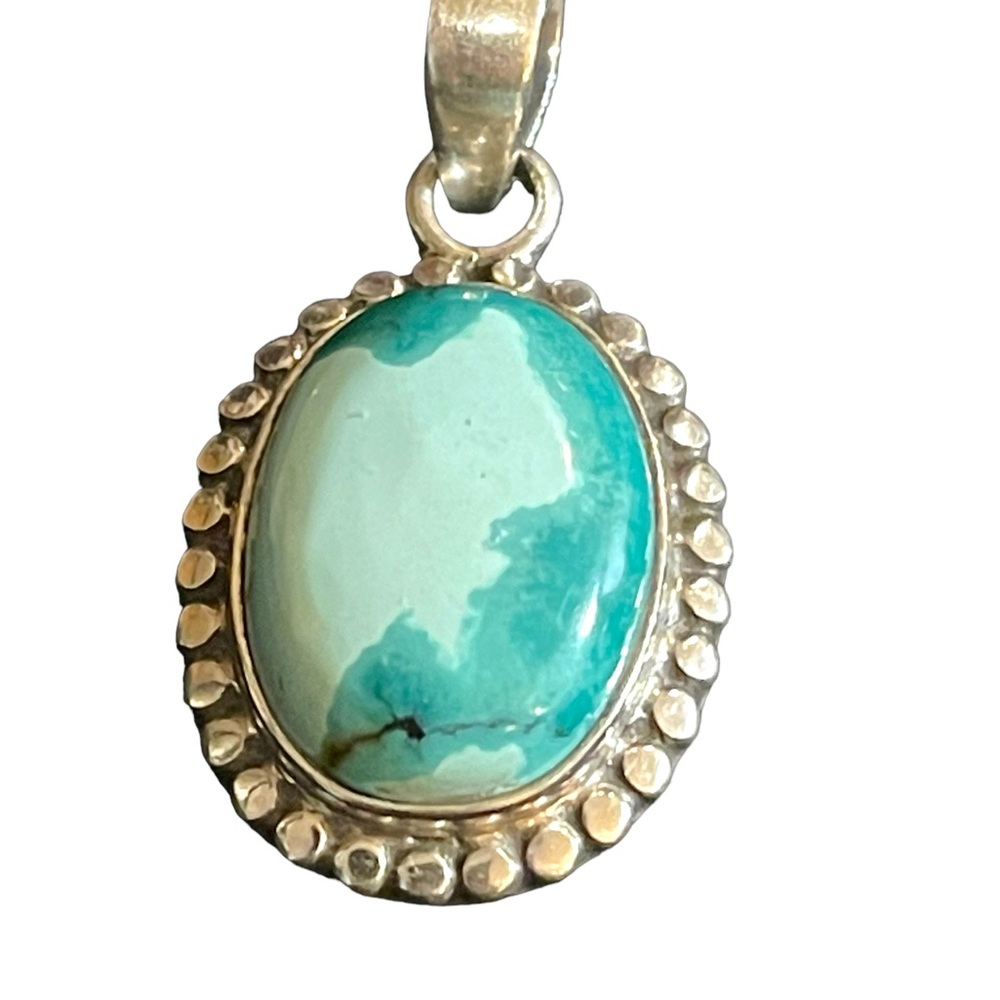 Stunning Southwestern Sterling silver Stabilized Turquoise cabachon pendant
